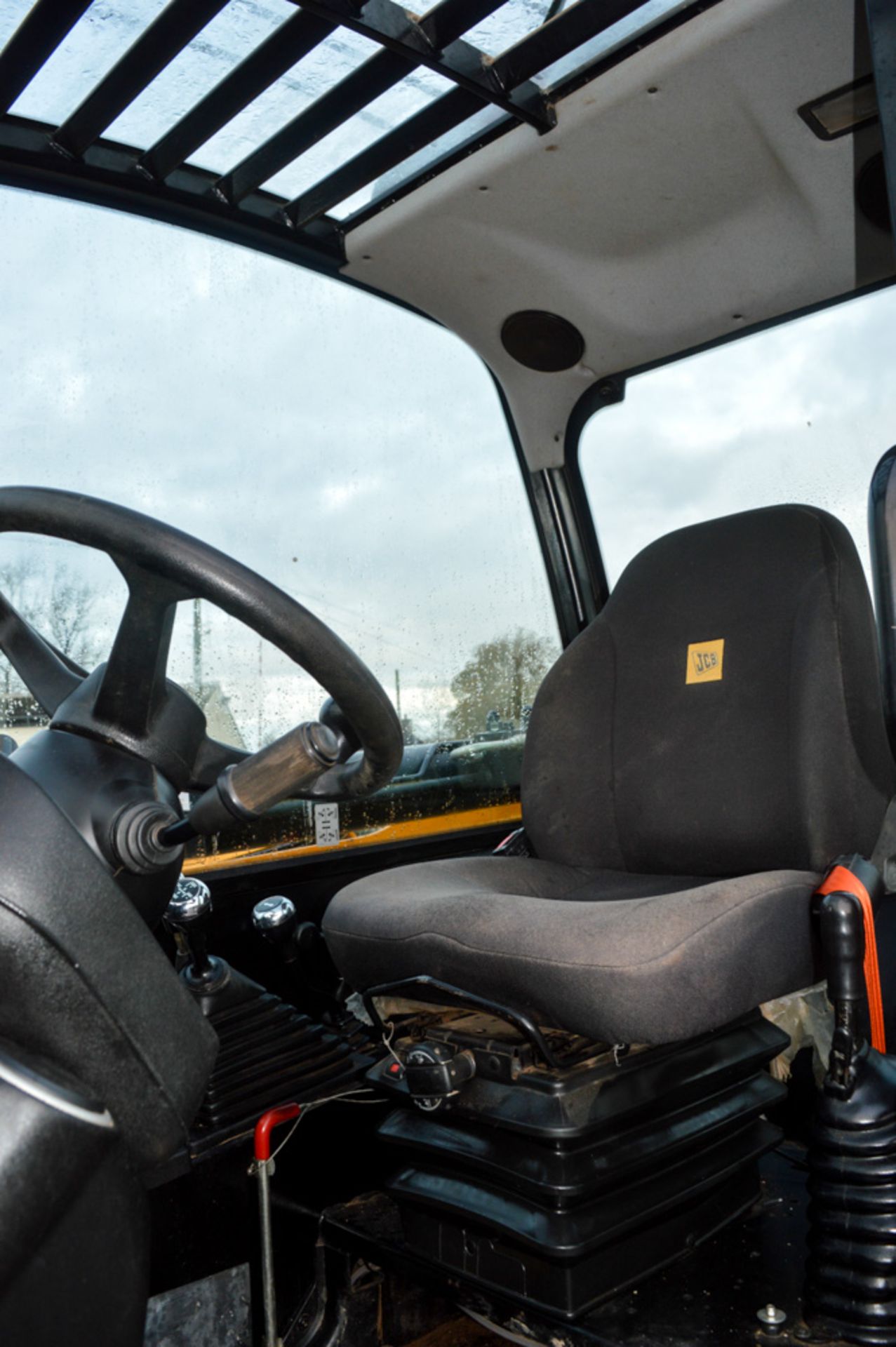 JCB 535-125 Hi-Viz 12.5 metre telescopic handler Year: 2014 S/N: 2342152 Recorded Hours: 2103 c/w - Image 12 of 13