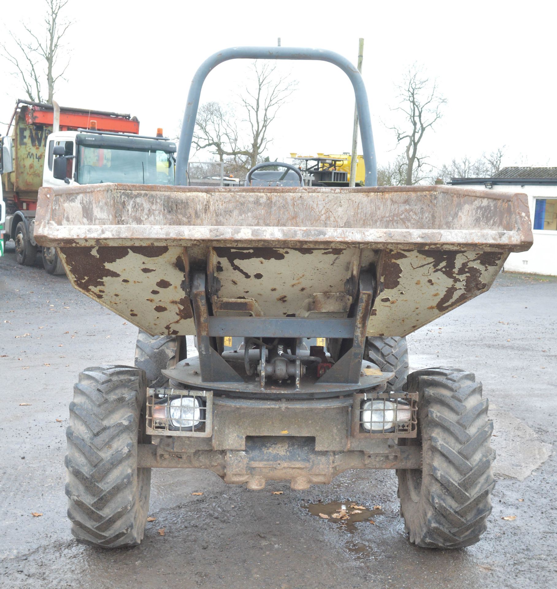 Benford Terex 3 tonne swivel skip dumper Year: 2006 S/N: E603FS096 Recorded Hours: 3120 DPR082 - Image 5 of 12