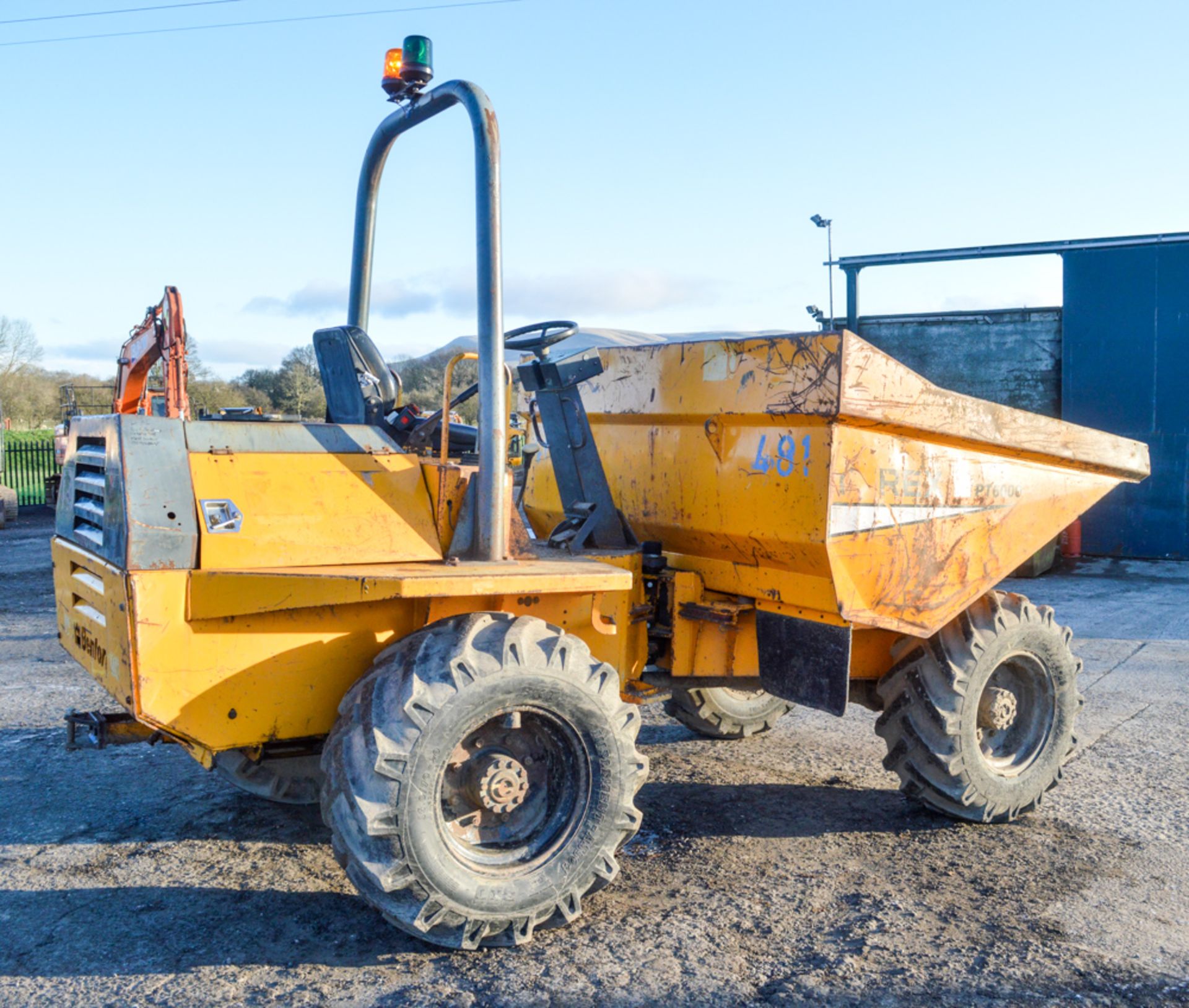 Benford Terex 6 tonne straight skip dumper Year: 2003 S/N: E303EE096 Recorded Hours: 4994 481 - Image 2 of 11