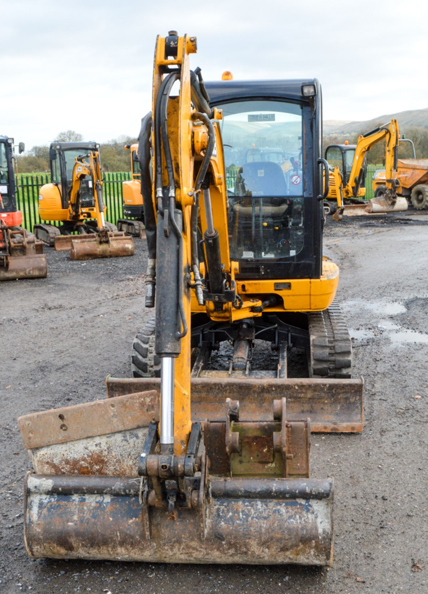 JCB 8030 ZTS 3 tonne rubber tracked mini excavator Year: 2012 S/N: 2021516 Recorded Hours: 1968 - Image 5 of 11