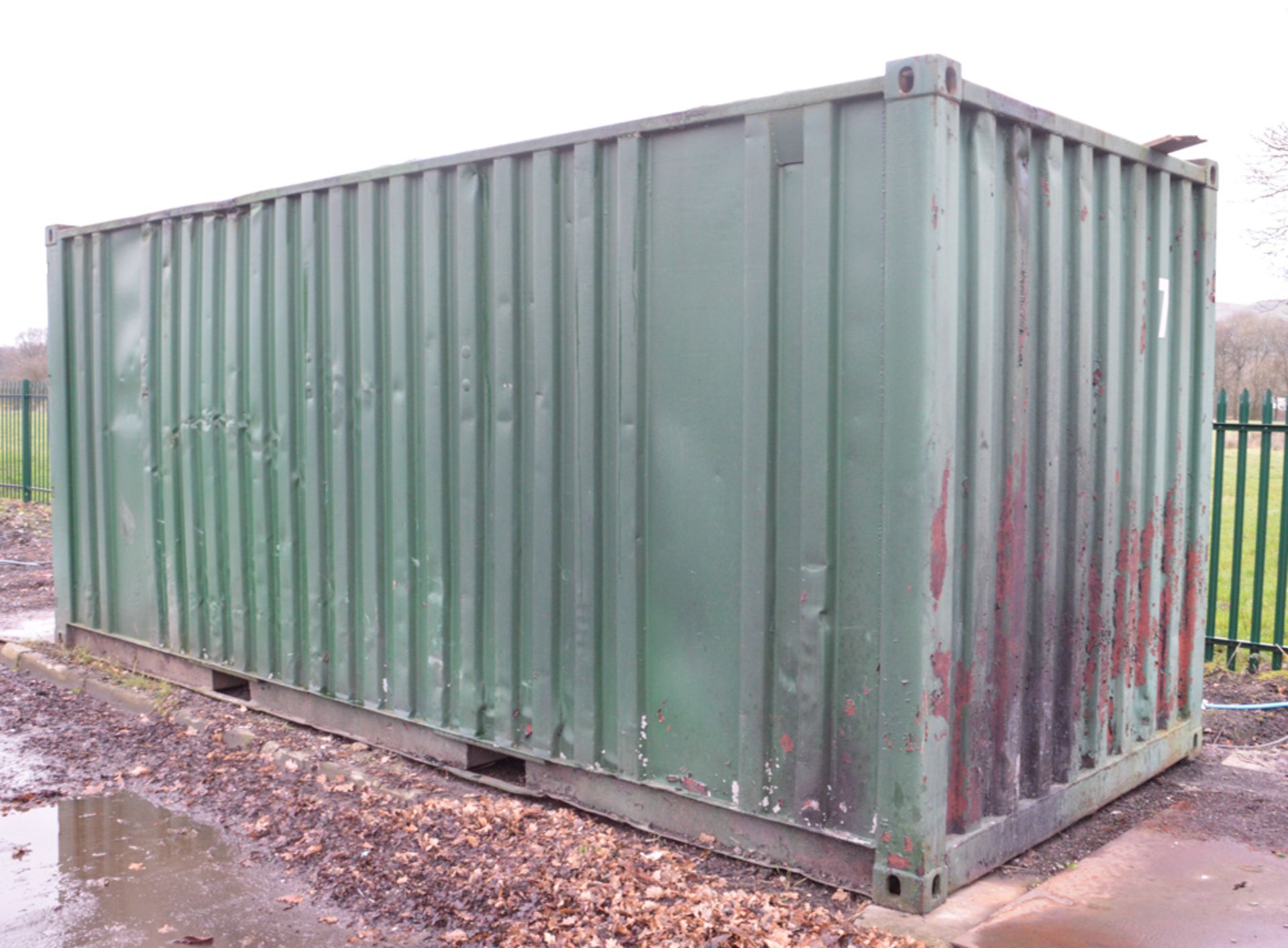 20ft x 8ft steel shipping container site unit Comprising of: canteen area & store room - Image 2 of 7