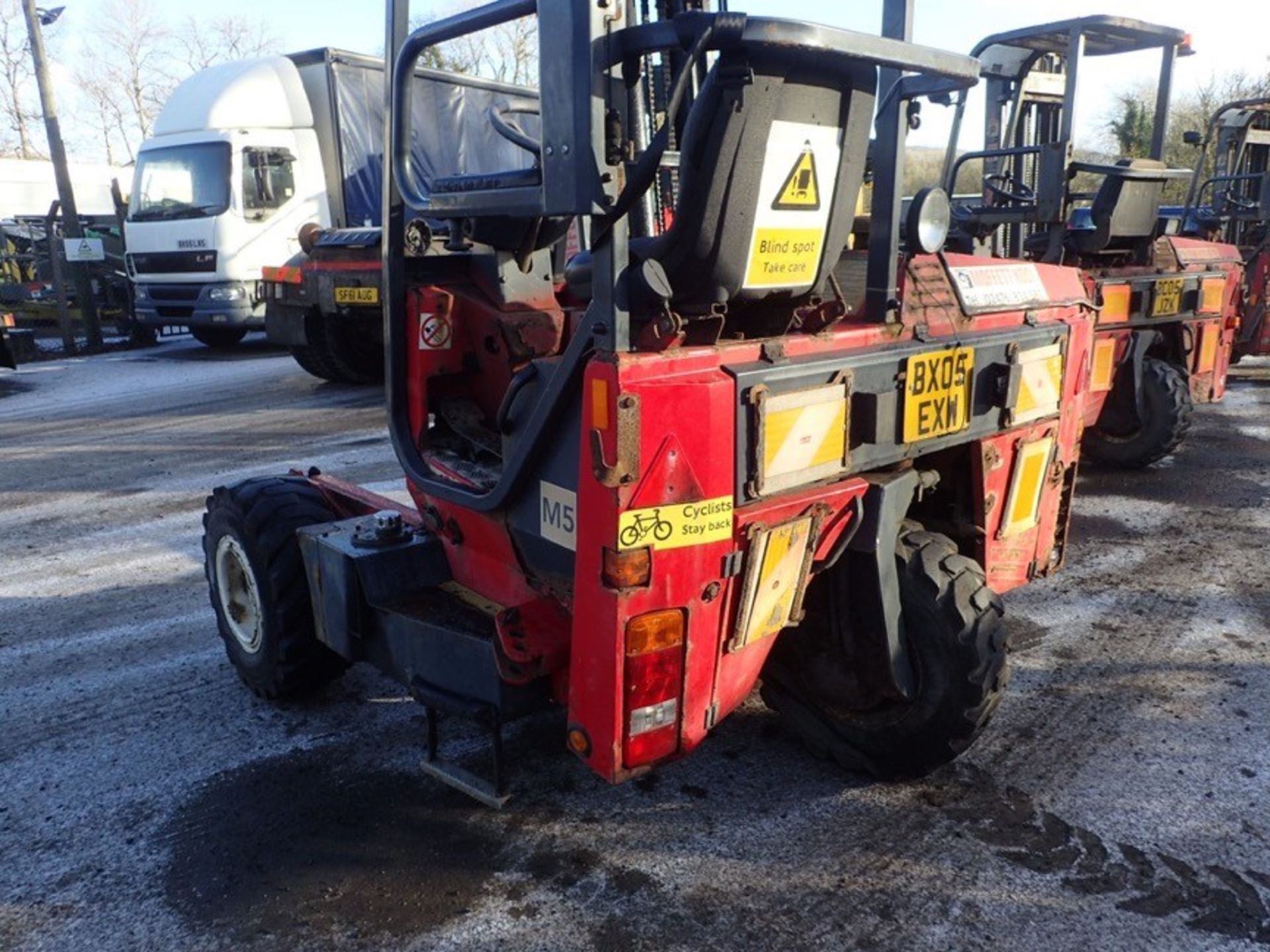 Moffett Mounty M5 20.3 truck mounted fork lift truck Year: 2005 Recorded Hours: 1307 - Image 2 of 6