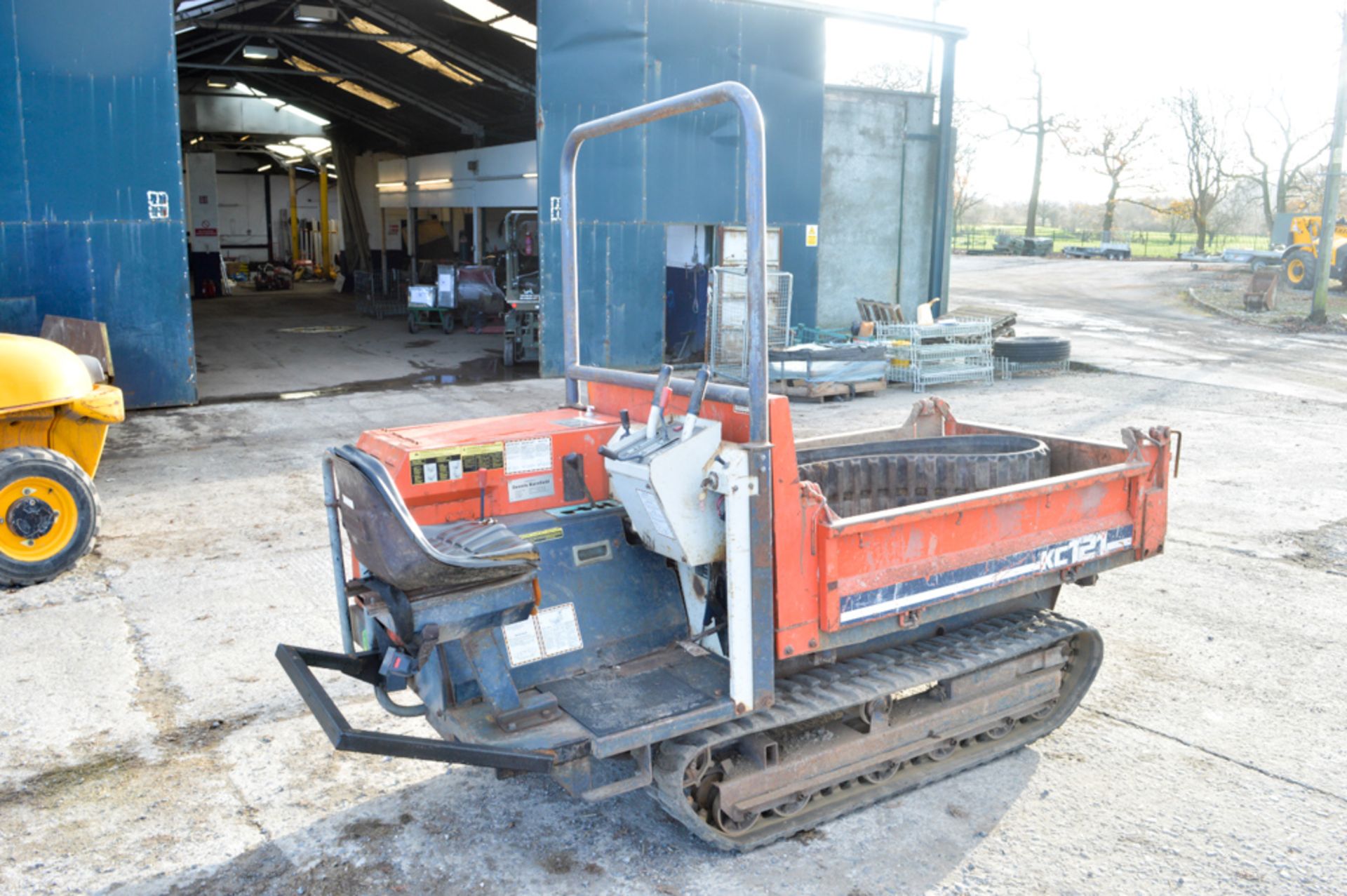 Kubota KC121 1.5 tonne tracked dumper Year: 1996 S/N: 0061 Recorded Hours: Not displayed (Clock - Image 3 of 8