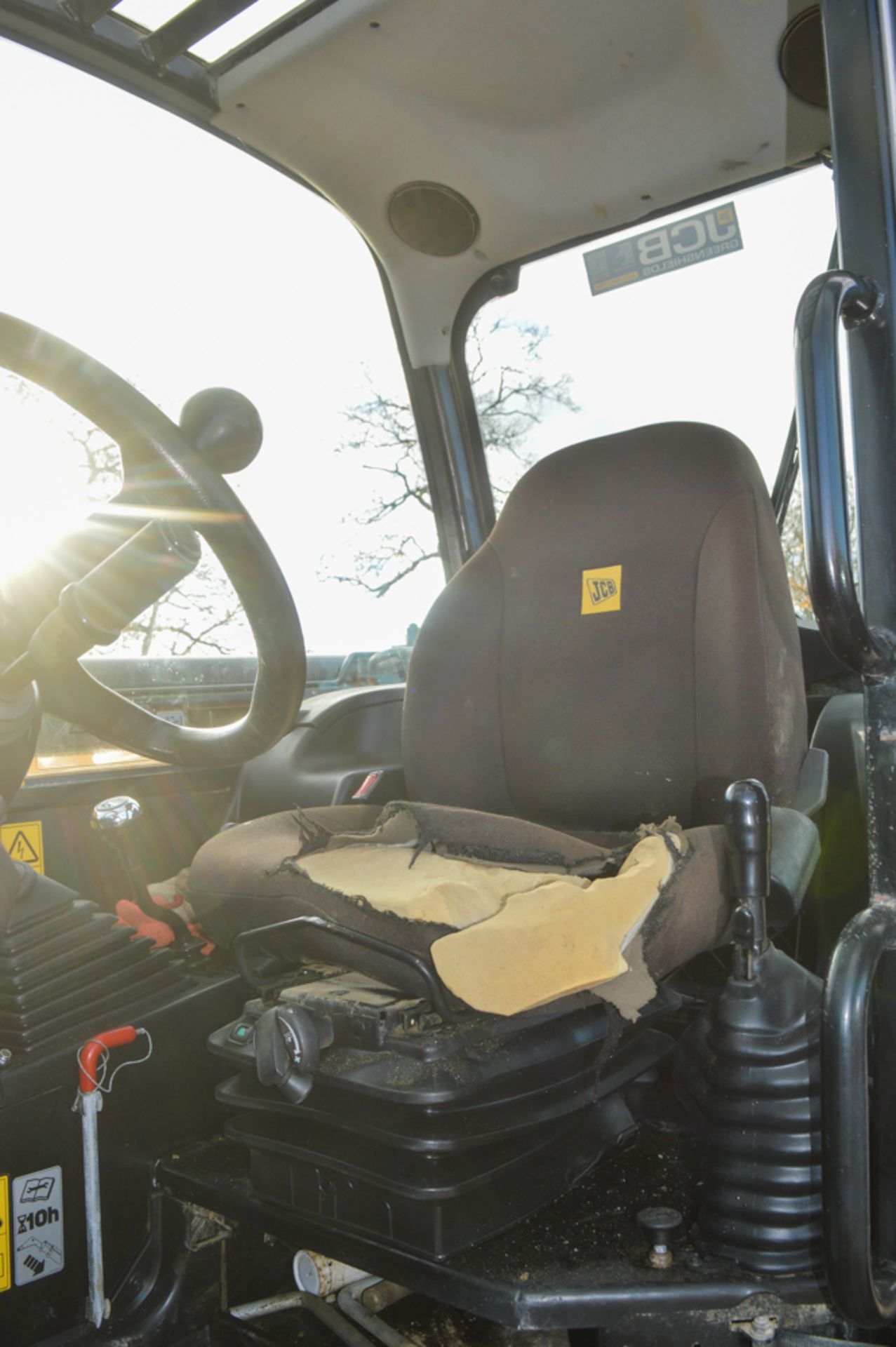 JCB 535-140 Hi-Viz T4i 14 metre telescopic handler Year: 2013 S/N: 2178286 Recorded Hours: 4763 c/ - Image 13 of 14