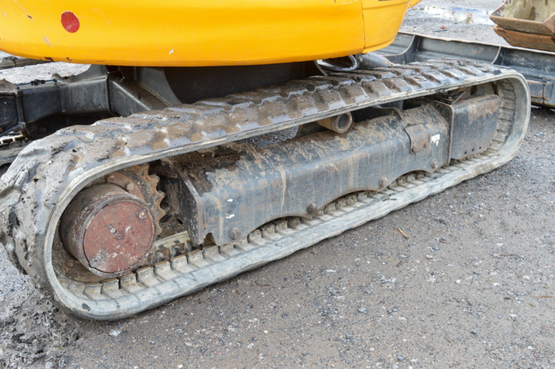 JCB 8030 ZTS 3 tonne rubber tracked mini excavator Year: 2012 S/N: 2021516 Recorded Hours: 1968 - Image 7 of 11