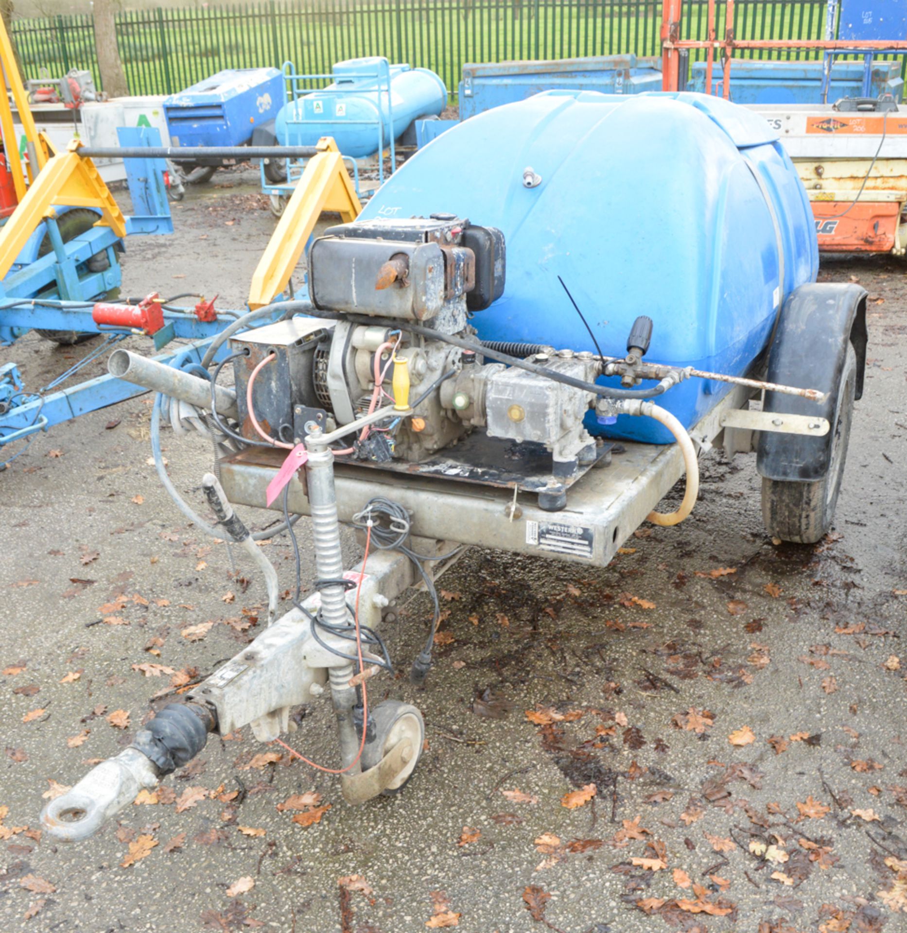 Western fast tow diesel driven pressure washer bowser