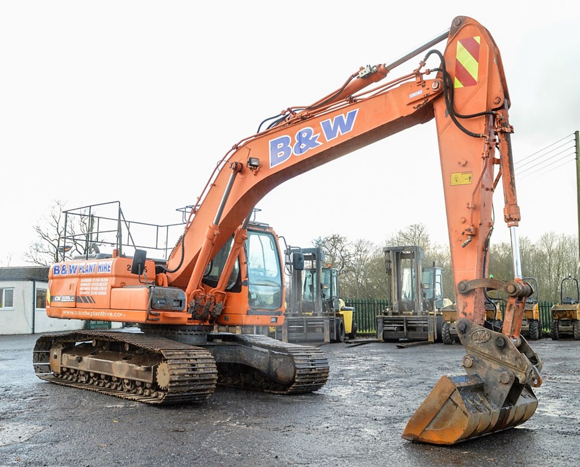 Doosan DX 225 LC 22 tonne steel tracked excavator Year: 2010 S/N: 50438 Recorded Hours: 7592 - Image 4 of 12