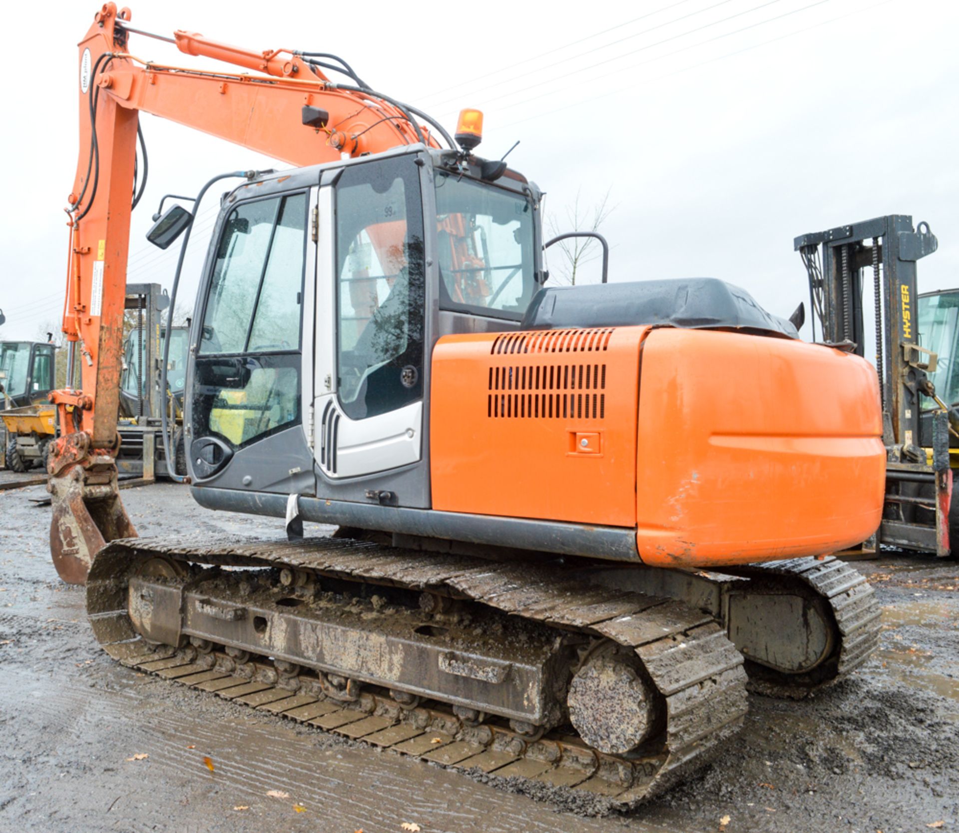 Hitachi Zaxis 130 LCN 13 tonne steel tracked excavator Year: 2010 S/N: 83263 Recorded Hours: 8982 - Image 2 of 12