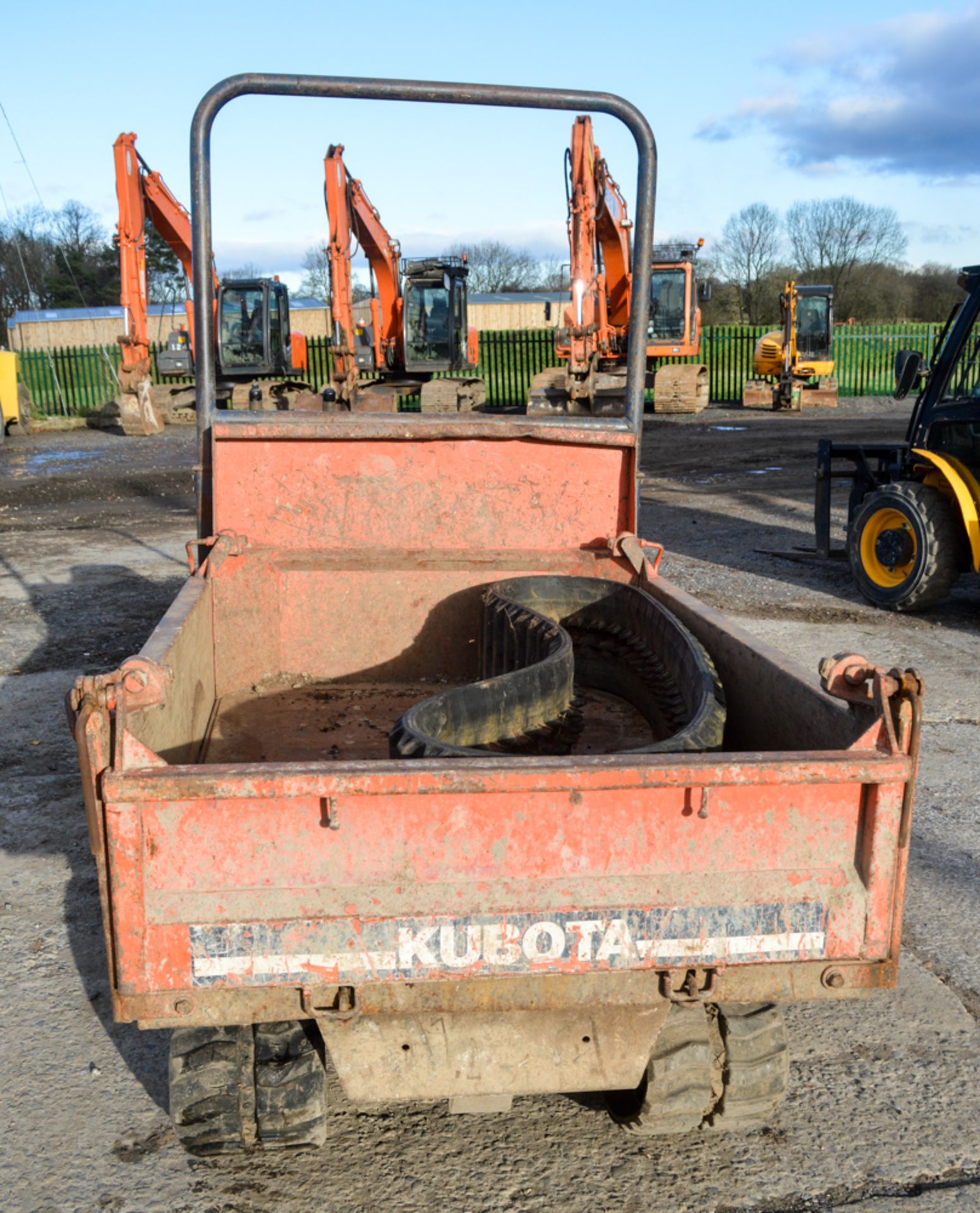 Kubota KC121 1.5 tonne tracked dumper Year: 1996 S/N: 0061 Recorded Hours: Not displayed (Clock - Image 5 of 8