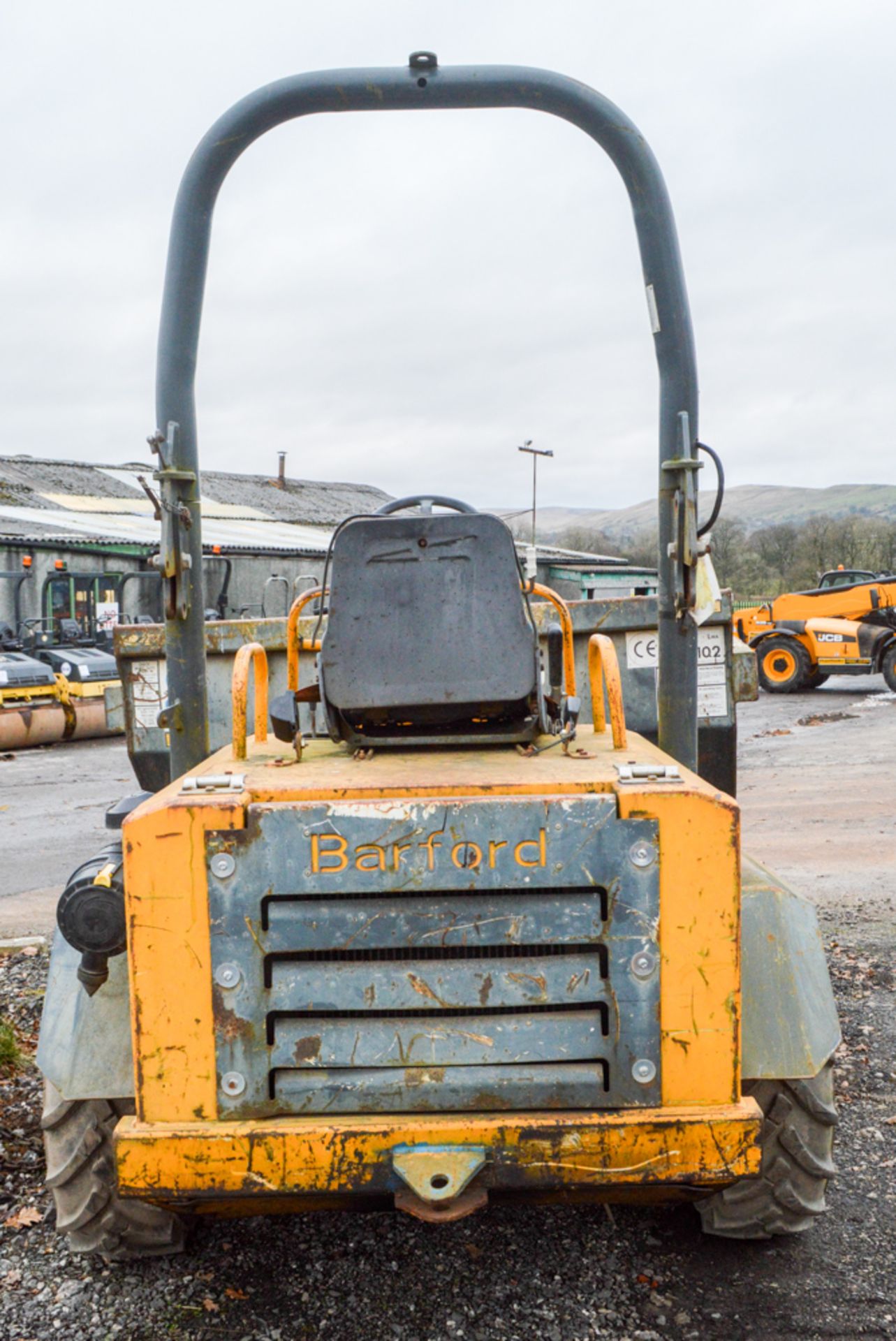 Barford 3 tonne straight skip dumper Year: 2007 S/N: SX32988 Recorded Hours: Not displayed (Clock - Image 6 of 8