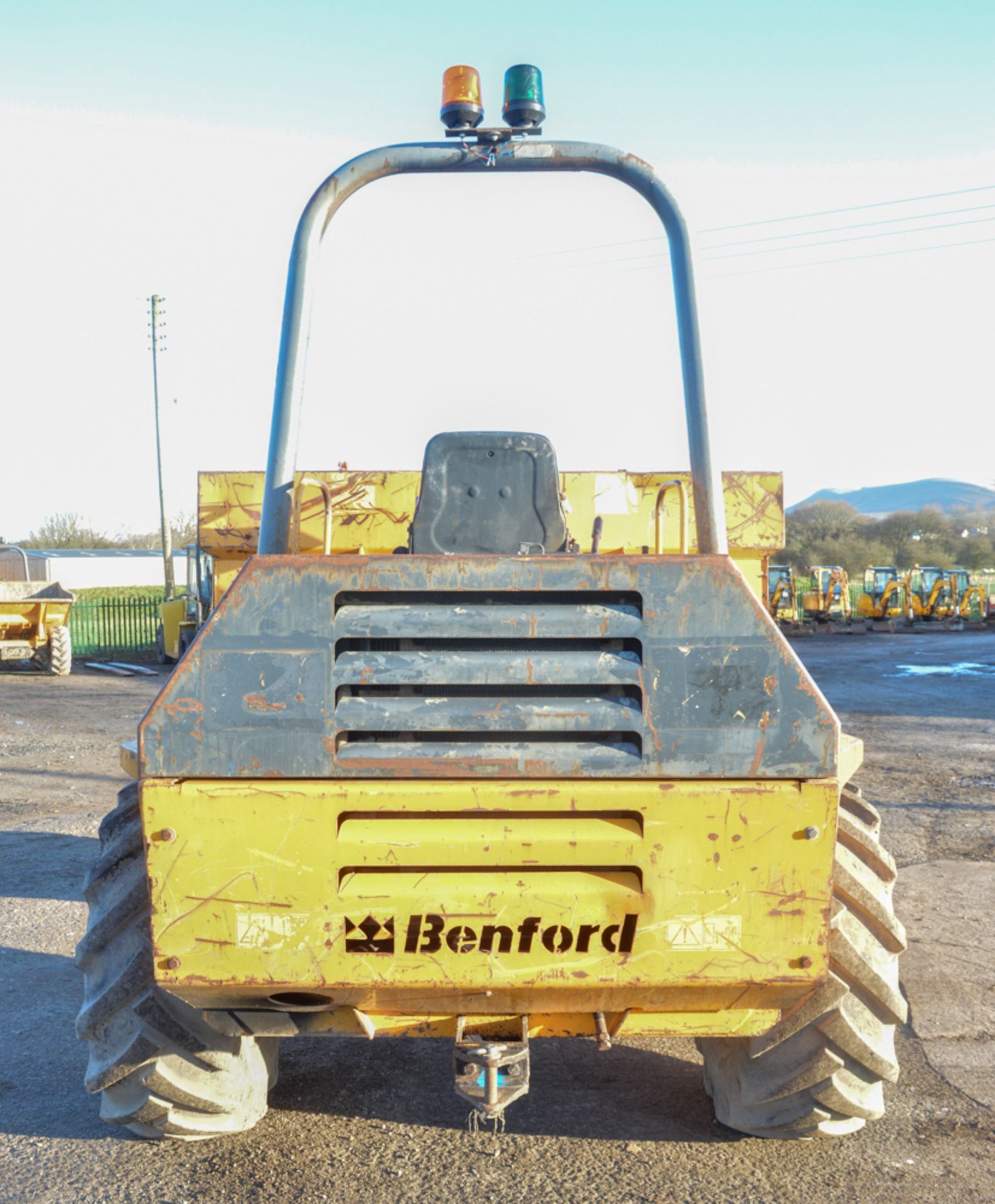 Benford Terex 6 tonne straight skip dumper Year: 2003 S/N: E303EE096 Recorded Hours: 4994 481 - Image 6 of 11