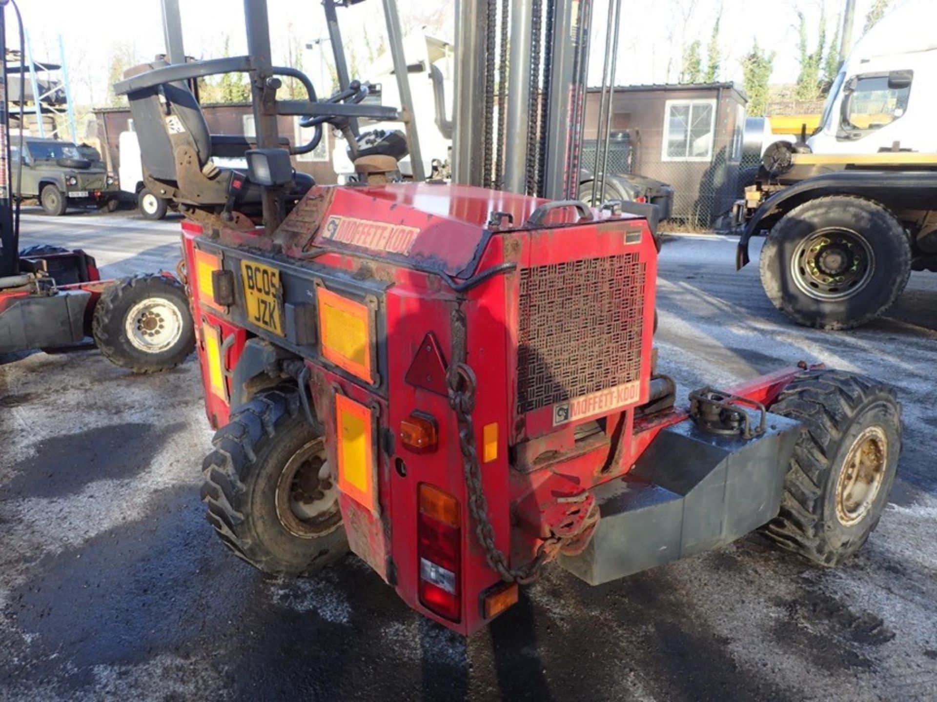 Moffett Mounty M5 20.3 truck mounted fork lift truck Year: 2005 Recorded Hours: 746 - Image 3 of 6