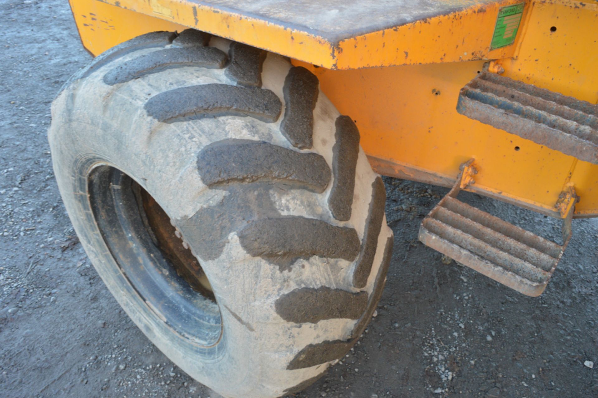 Benford Terex 9 tonne straight skip dumper Year: 2004 S/N: E404ER004 Recorded Hours: 4427 679 - Image 10 of 12