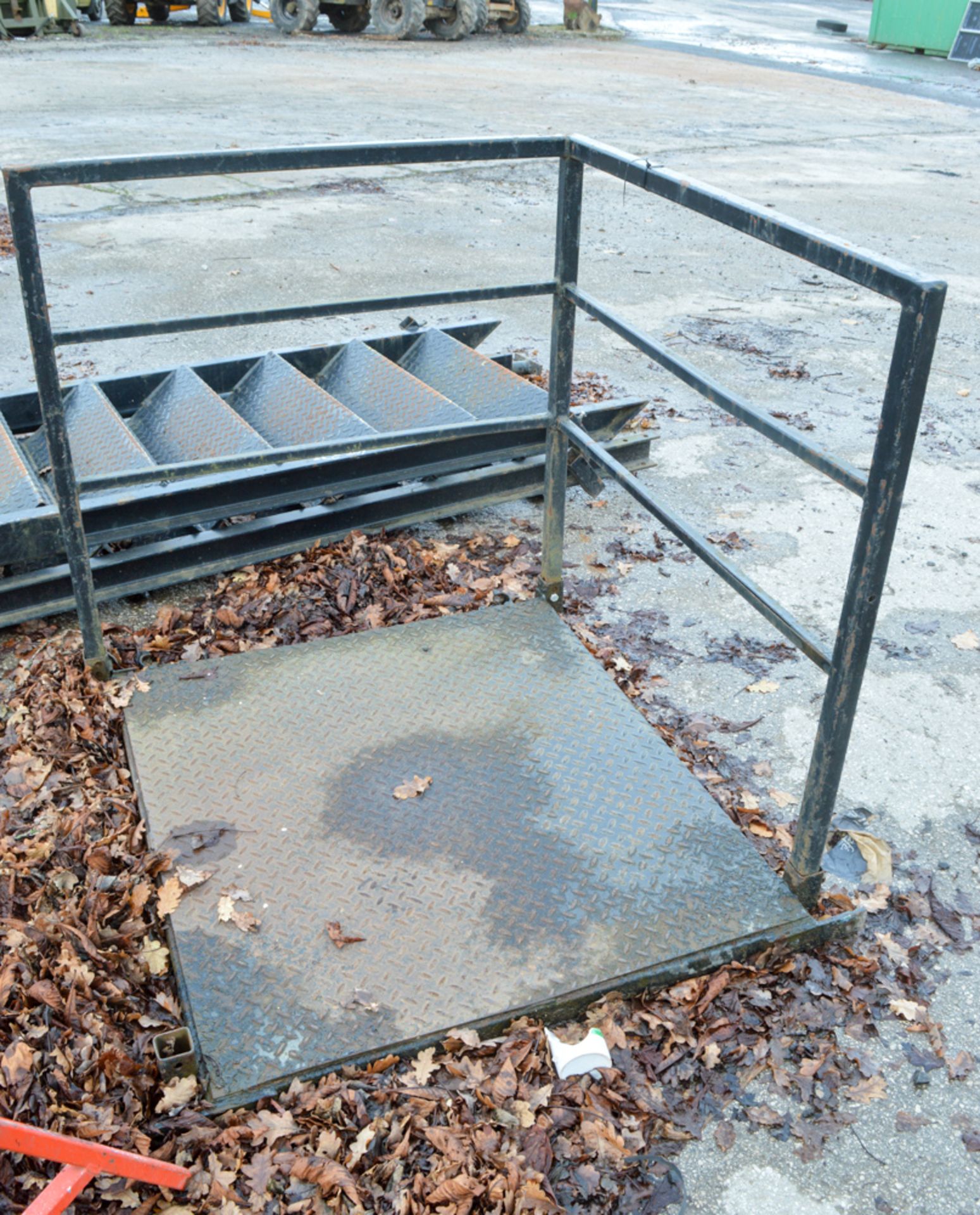 Steel staircase & gantry - Image 2 of 2