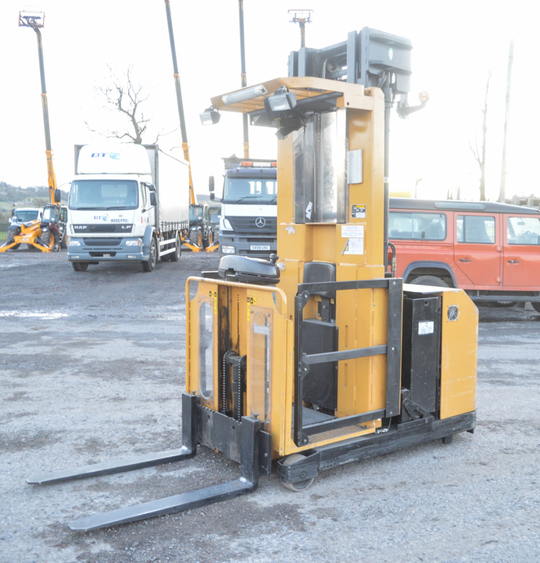 Caterpillar NOH08K battery electric high level order picker fork lift truck S/N: 1000346 Recorded - Image 4 of 6