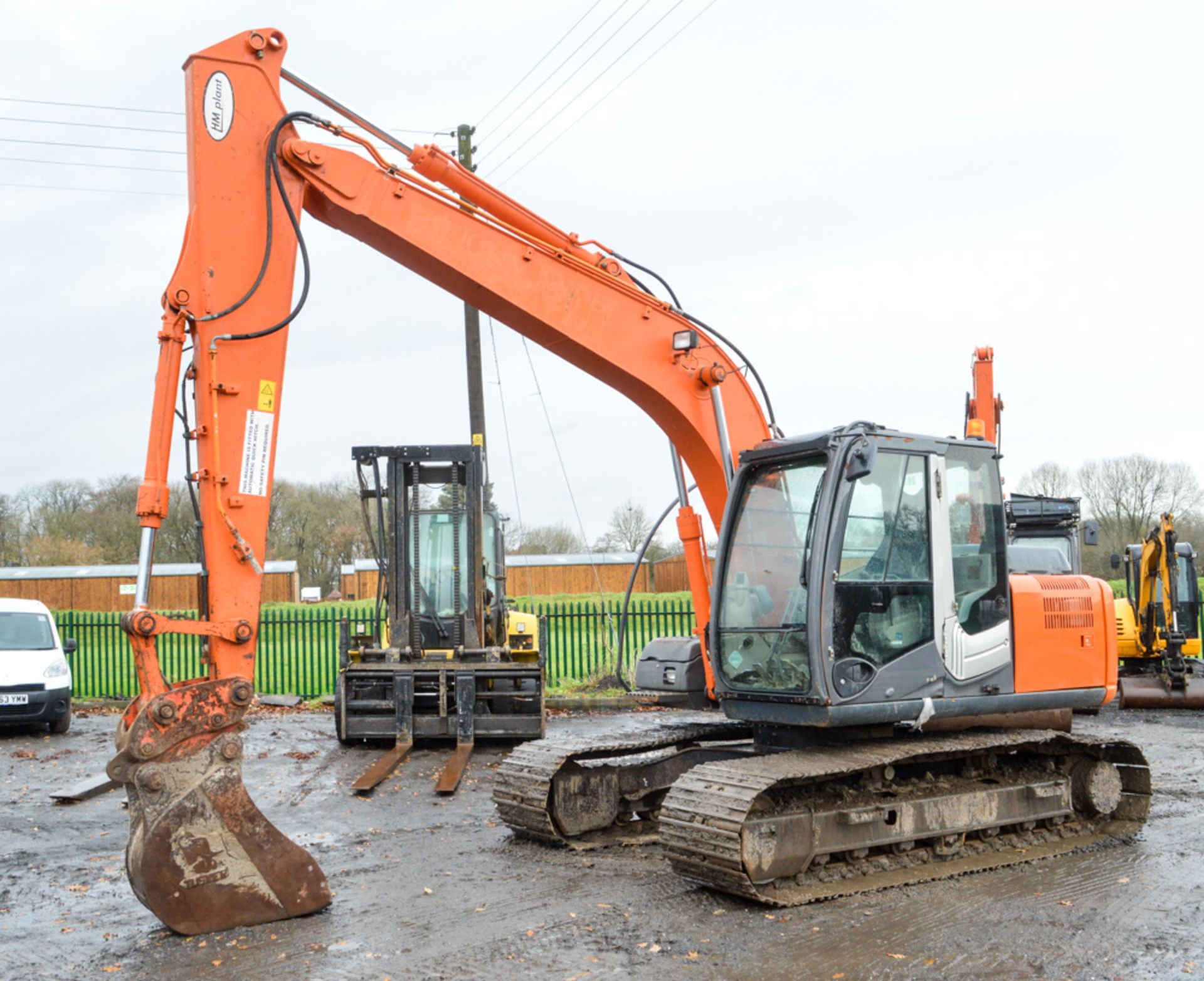 Hitachi Zaxis 130 LCN 13 tonne steel tracked excavator Year: 2010 S/N: 83263 Recorded Hours: 8982