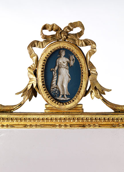 Feiner Louis XVI-Vier Jahreszeiten-Spiegel "Sommer" 81 x 55 cm. 18. Jahrhundert. Holz, geschnitzt, - Image 2 of 3