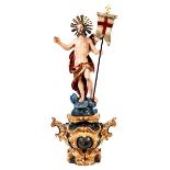 Christus als Salvator mundi Höhe der Figur: 52 cm. Sockelhöhe: 27 cm. Süddeutschland, 18.