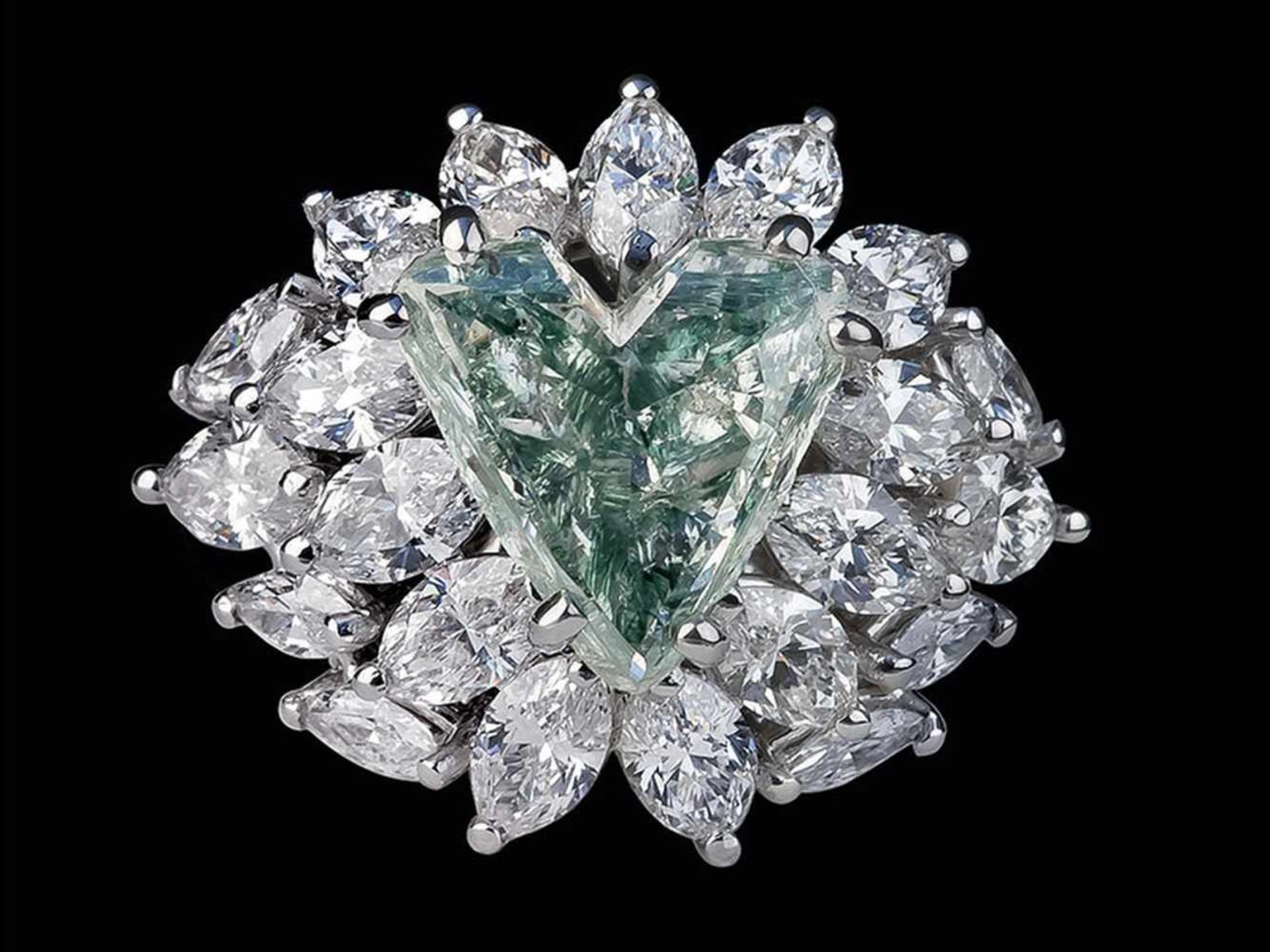 Grüner Diamant-Herzring WG 750. Beigefügt ein GIA REPORT Nr.16892747 vom Mai 2008. Bedeutender - Bild 14 aus 14