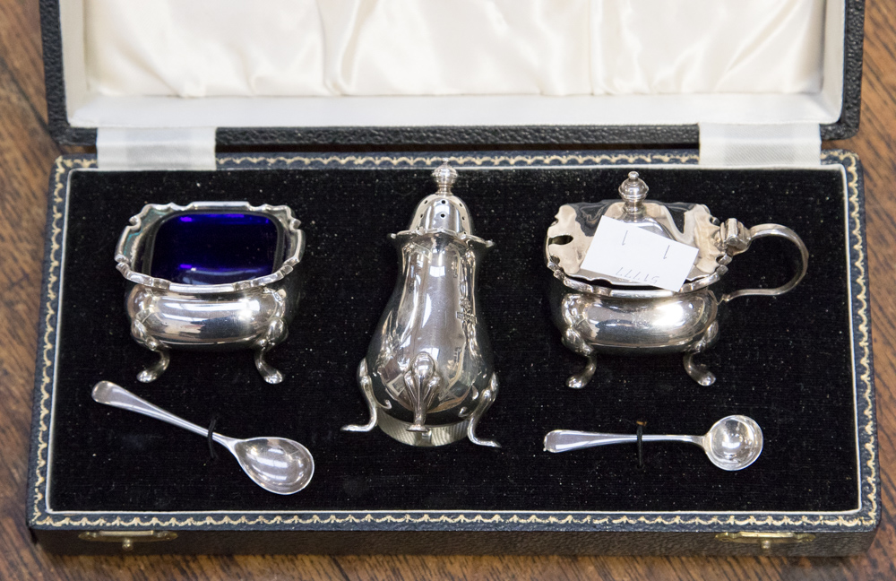 A Mappin and Webb boxed condiment set, Birmingham 1961, silver hallmarks,