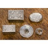 Two Chinese white metal pill boxes; a Dutch silver oval snuff box, 4.
