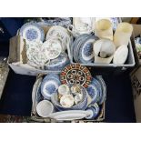 A collection of decorative ceramics to include: Royal Crown Derby 1128 pattern, Derby Posies,