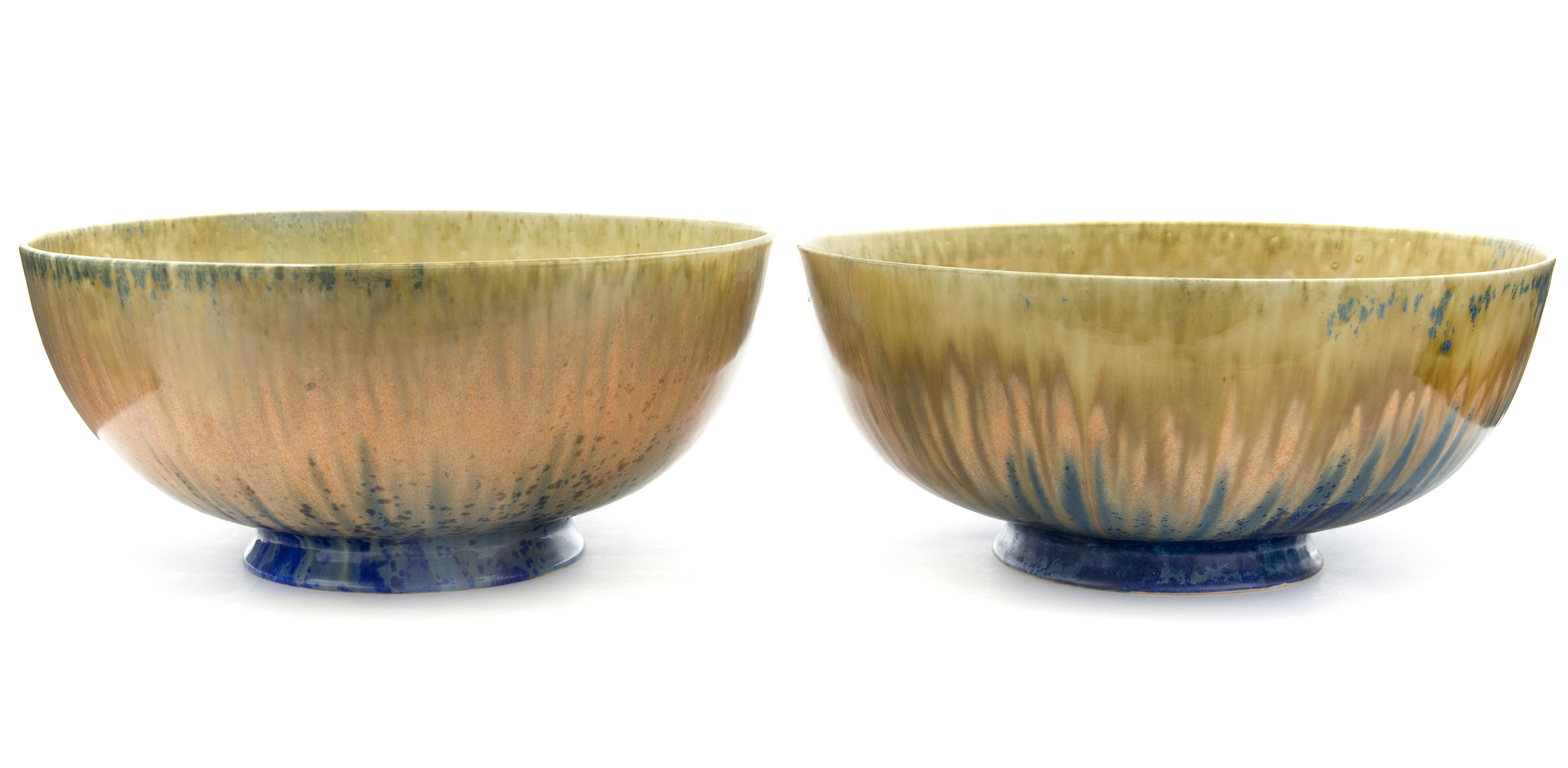 Two Art Deco Ruskin Pottery crystalline glaze bowls, yellow to blue, impressed marks 1927, - Bild 2 aus 3