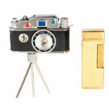 A novelty Japanese photo-lite camera table lighter,