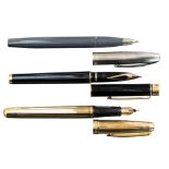 Sheaffer Targa fountain pen, black lacquer with 14 carat gold nib,