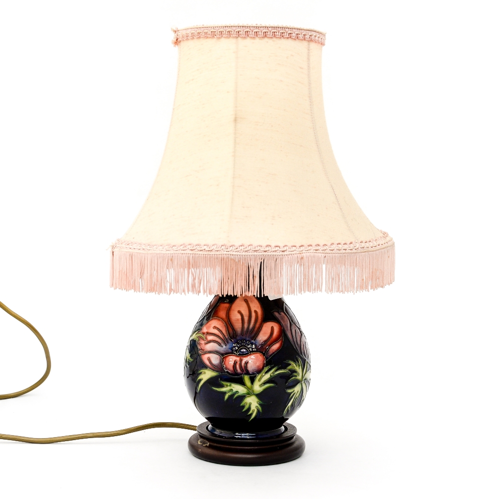 A Moorcroft 'Anemone' table lamp