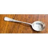 An Edwardian silver rat tail pattern soup spoon, maker William Briggs & Co, Sheffield 1909, 2.