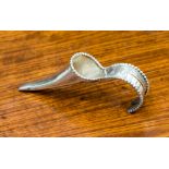 An Edwardian silver posy holder,