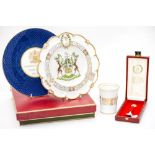 1977 Royal Silver Jubilee memorabilia, to include a boxed Caverswall plate, No.