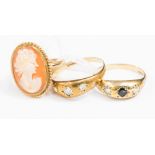 Three 9ct gold dress rings, to include shell cameo set, ring size N, gross weight approx 3.