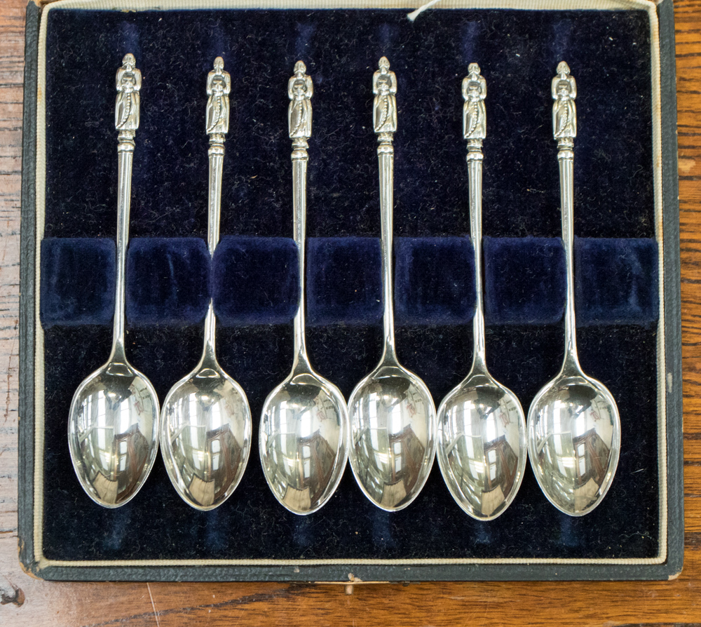 Set of six boxed EP Apostle spoons