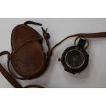 WW1 Britsh compass marked "F-L Broad Arrow No.75174 and dated 1917".