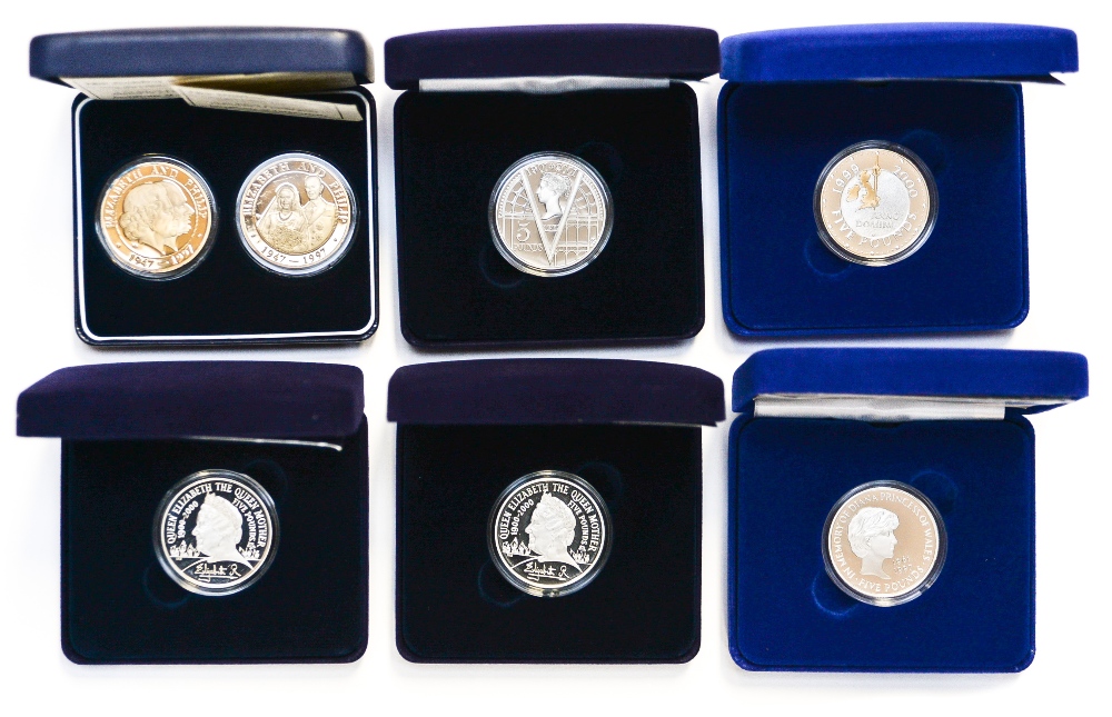 Silver Proof Crown and 5 Pounds 1999, Millenium 2000, Queen Mother 2000 x 2 and 2001, - Image 2 of 3