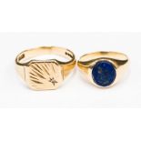 A Lapis Lazuli yellow metal signet ring, the Lapiz Lazuli measuring approx 10 by 8.