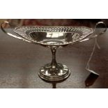 An Edwardian silver two handled pedestal bon-bon dish, Sheffield 1906,