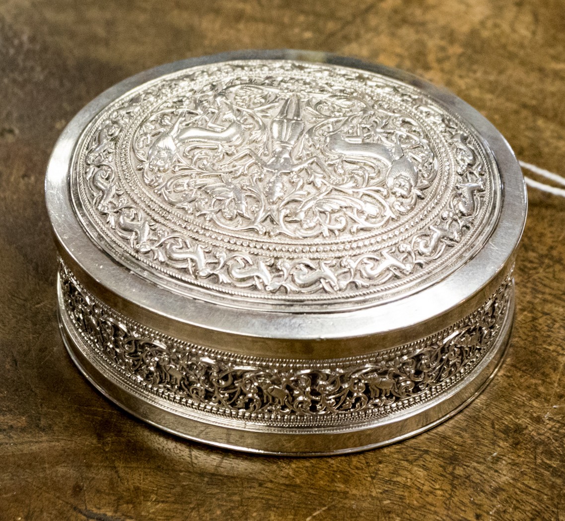 A Cantonese white metal trinket pot and cover, weighing approx 5.