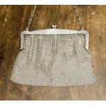 An early 20th Century silver mesh evening bag, makers EGB, Birmingham 1914, gross weight approx 156.