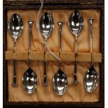 A set of six George V silver coffee spoons, Birmingham 1928, 2.