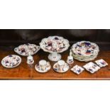 Coalport Hong Kong, quantity of pieces including plates,