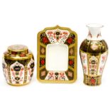 Boxed Royal Crown Derby Old Imari 1128 pattern photograph frame, ginger jar and Jasmine vase,
