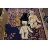 Four collectors teddy bears, including Ann Holian limited edition 5/25, Helen Oliver,