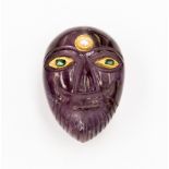 Mogul amethyst jewel 19th century with green stone eyes,