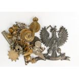 A collection of various WW1 and WW2 British badges: WW1 Imperial Service lapel badge: National