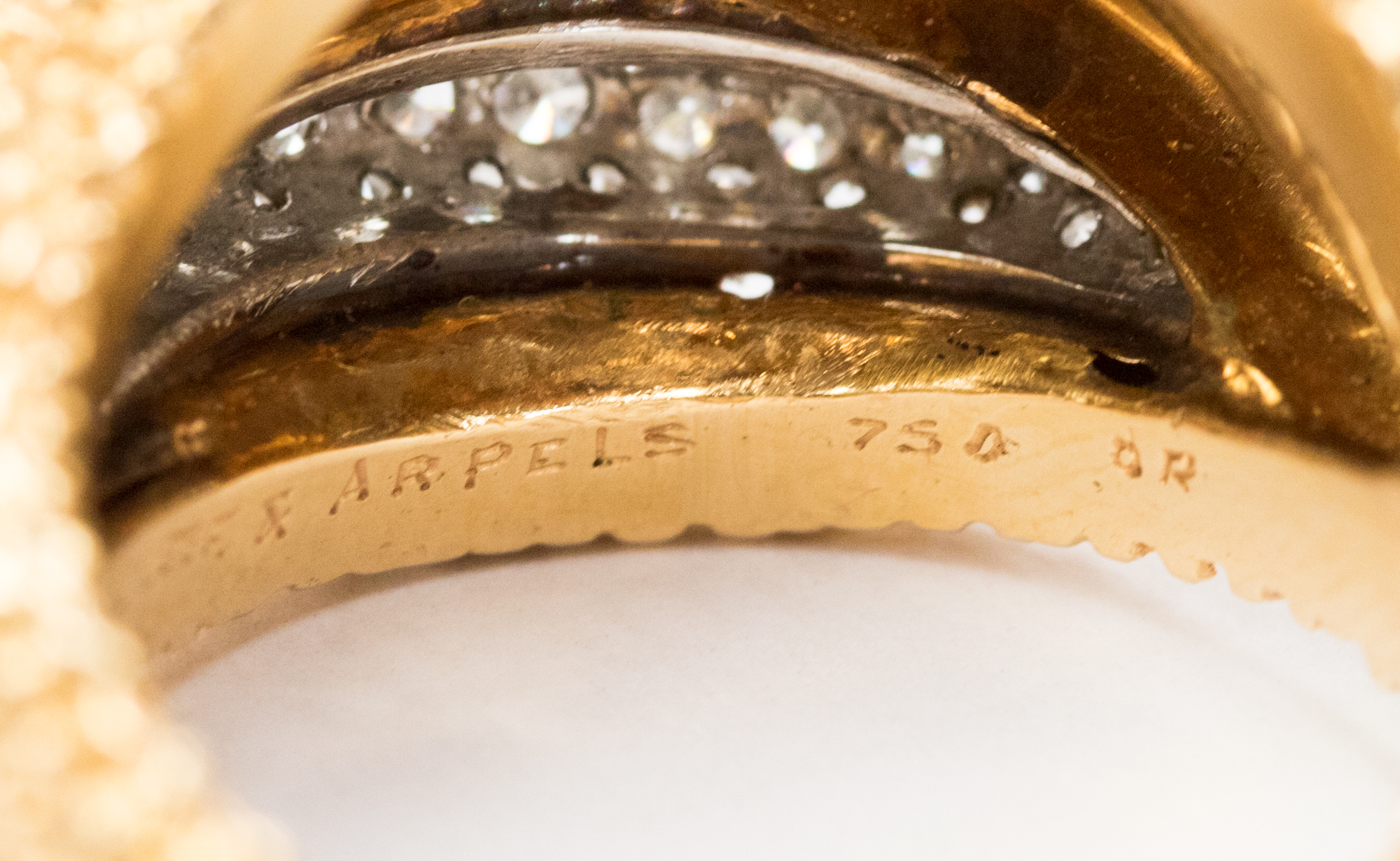 A Van Cleef & Arpels circa 1960s diamond set 18ct yellow gold ring, - Image 3 of 6