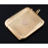 A George V 9ct gold vesta case, Birmingham 1919, maker's mark WN Ltd,