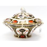 A Royal Crown Derby, Old Imari 1128 pattern, large soup tureen with lid,